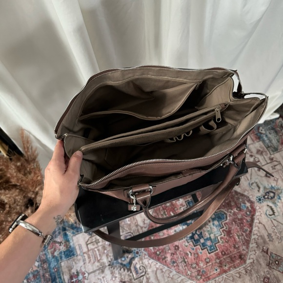 Marc New York Andrew marc luxury large leather bag for school/work - Picture 12 of 15